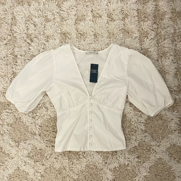 NWT Abercrombie & Fitch Crop Top Size XS - Picture 1 of 3